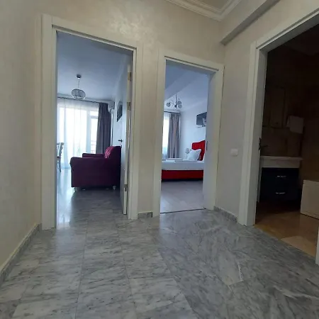 Apartmente In Solidhouse 마마이아