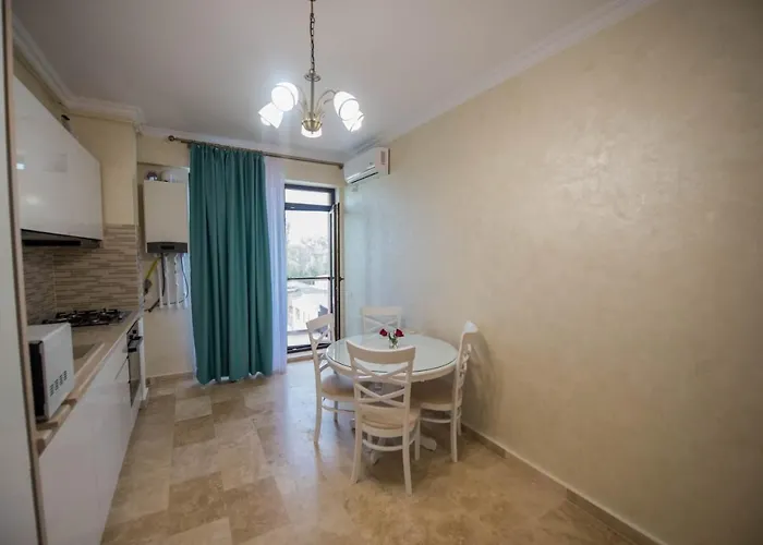 Apartmente In Solidhouse דירה *