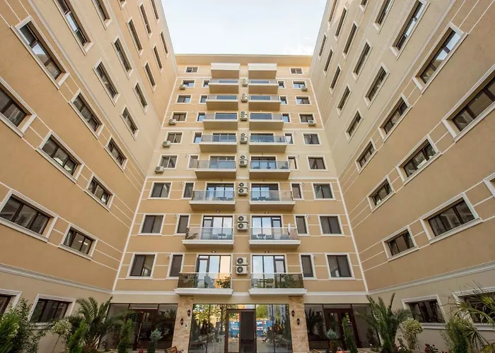 Apartmente In Solidhouse דירה