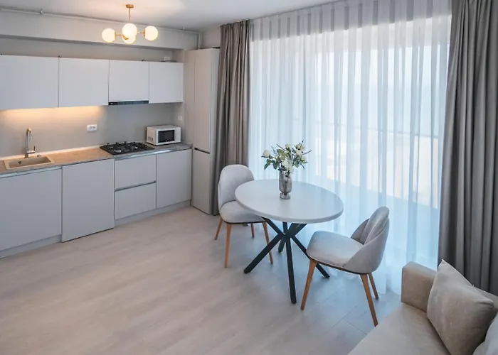 דירה Apartmente In Solidhouse מאמאיה