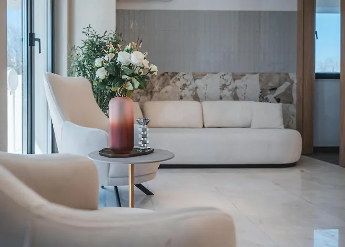 Apartmente In Solidhouse דירה